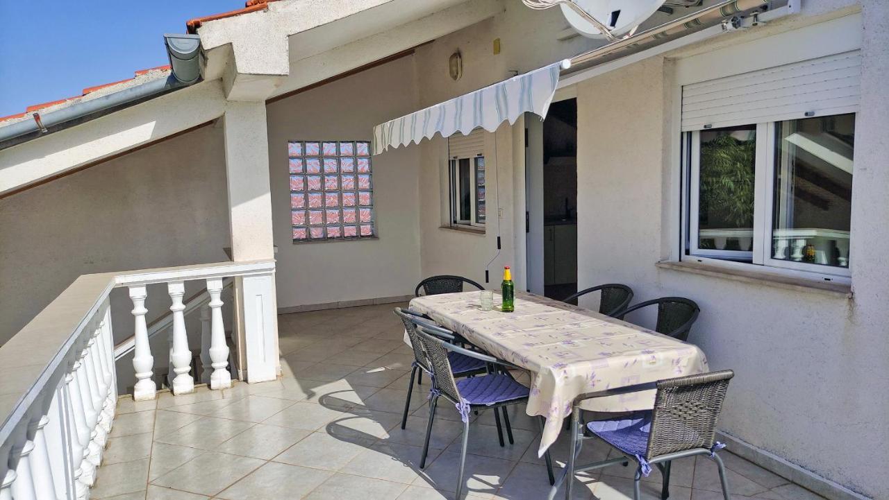 Apartment Amigo Seline Luaran gambar